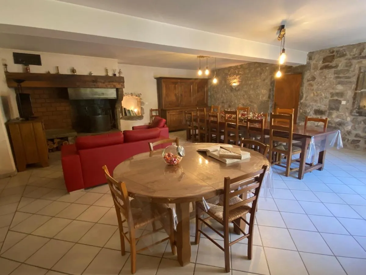 Chambres D'Hotes Les Clapas Chauzon 0*,  France